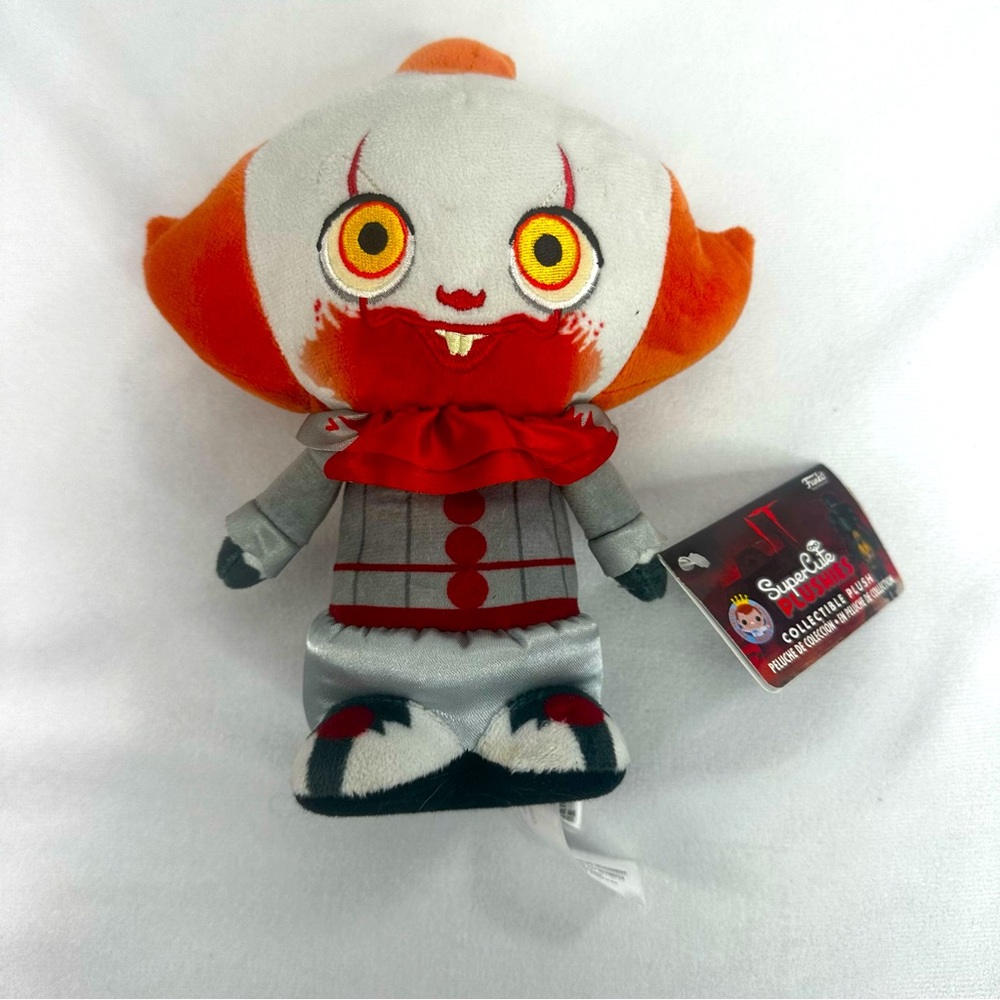 IT Super Cute Plushies Pennywise Monster Collectible Figure Bloody Face Horror